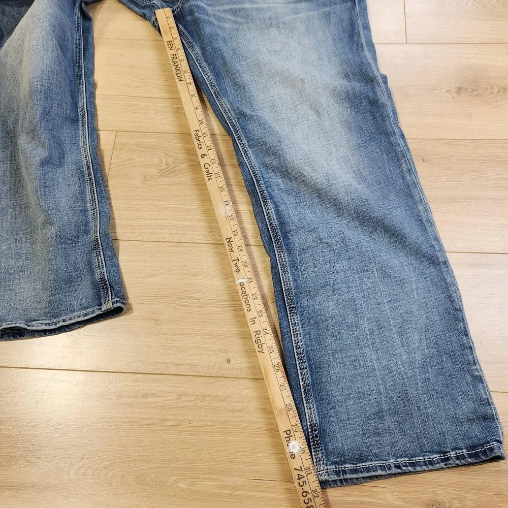 BKE Seth Bootcut Jeans Mens 42x32 Blue Med Wash Relaxed Fit Stretch Denim